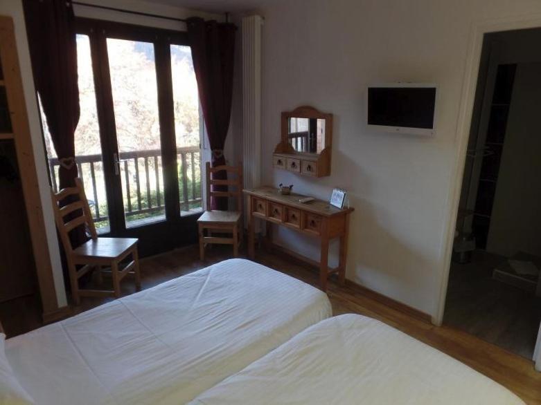 Hotel Les Vallois Vallouise Room photo